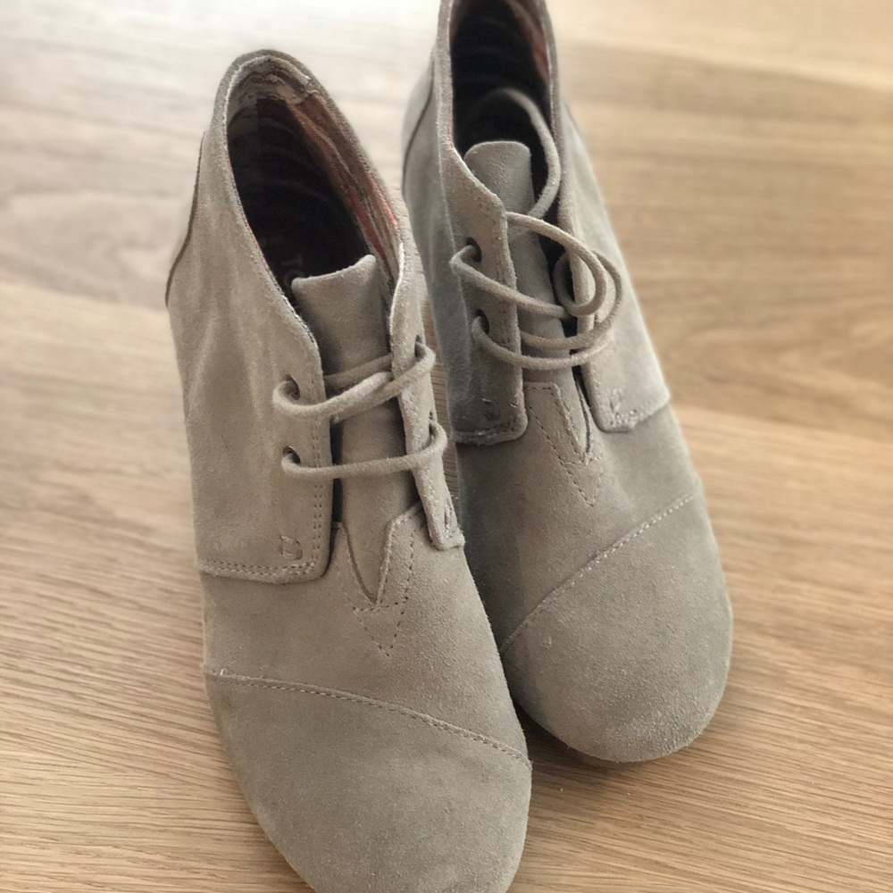 Toms Wedge Boots
